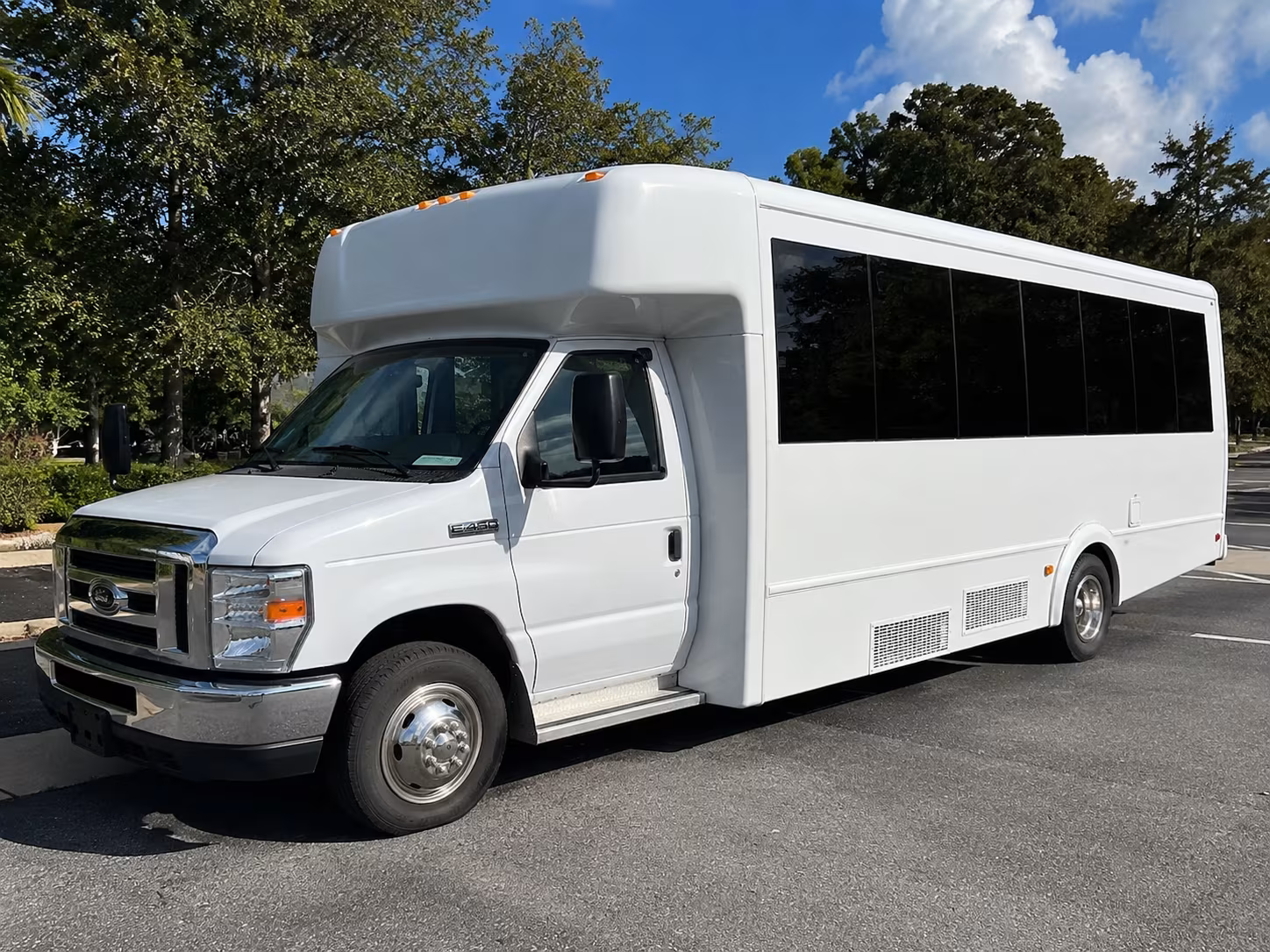 20 Passenger Party Bus