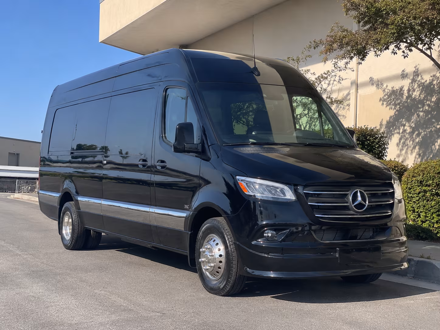 Lakeland School Event & Field Trip Transportation