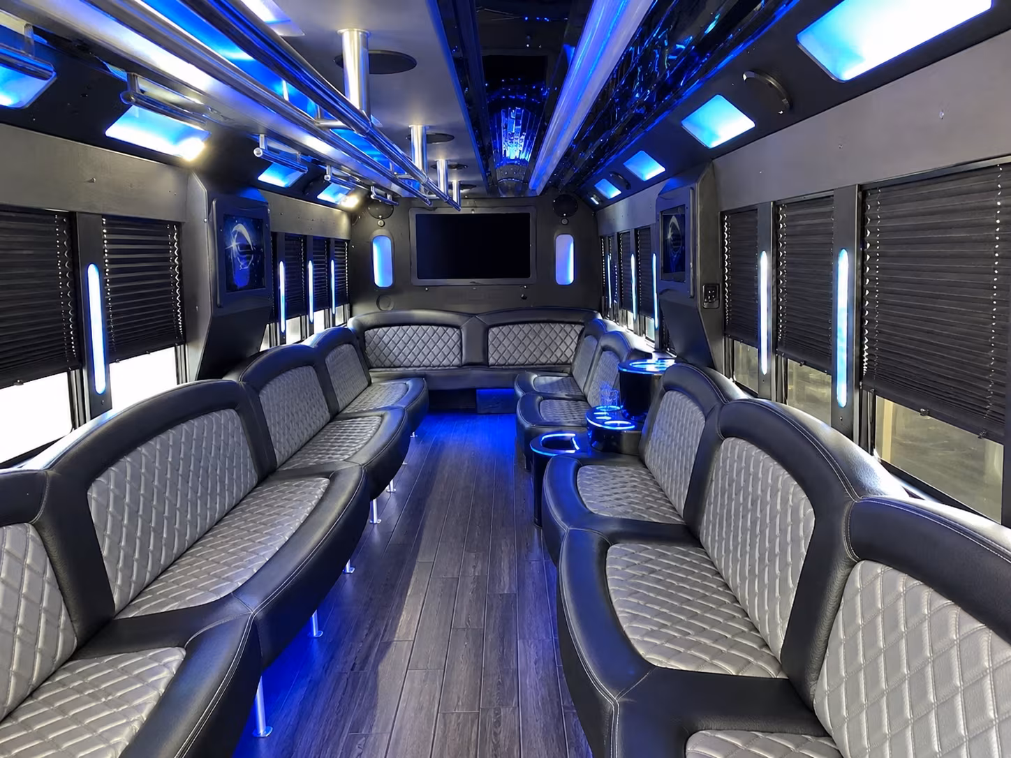 Tampa Winery Tour & Pub Crawl Transportation party bus exterior